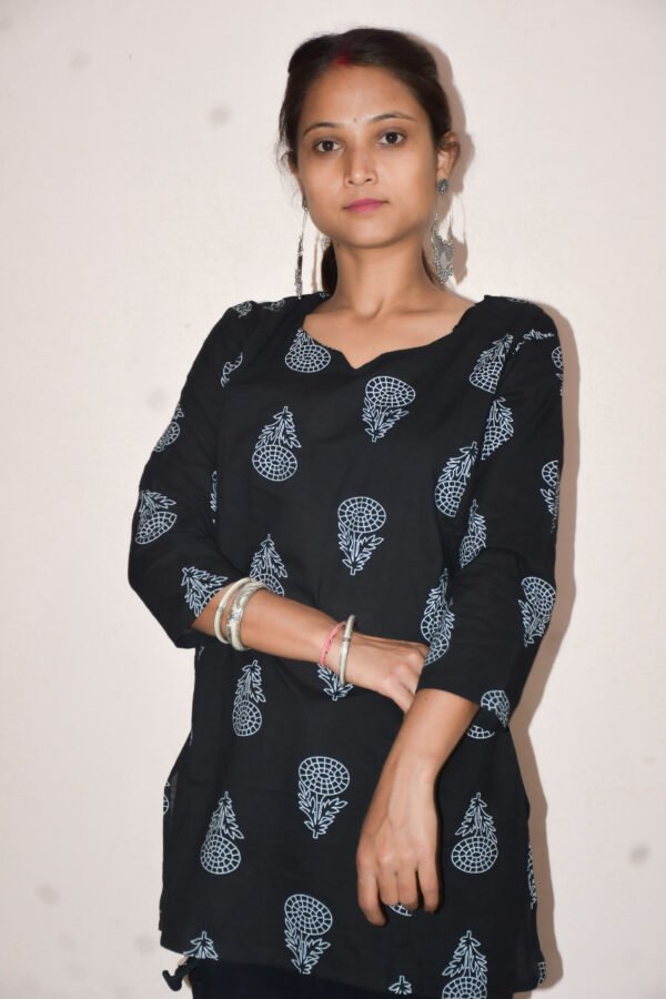 Black colour kurti